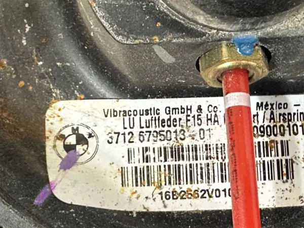 BMW X5 F15 Taka-ilmajousi OEM 6795013 image 6