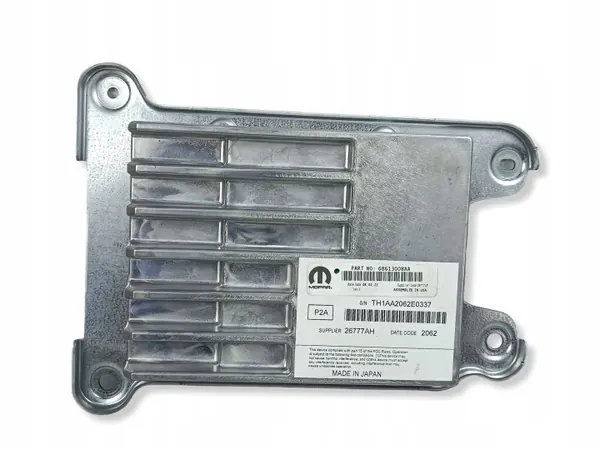 Jeep Grand Cherokee WL Versterker OEM 68613008AA image 2