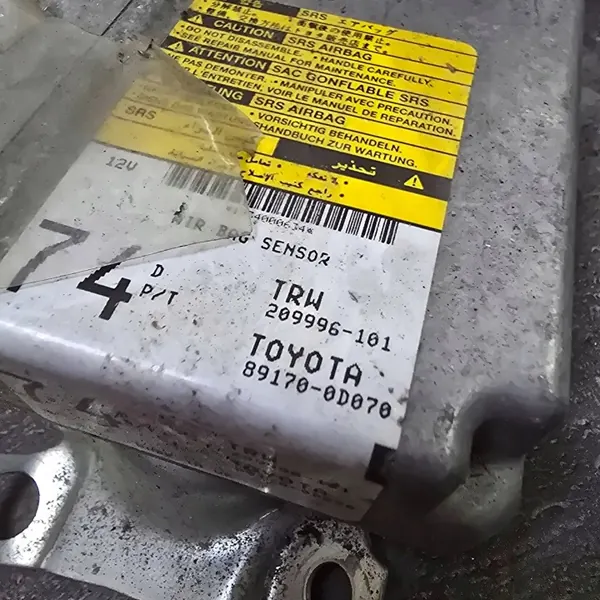 Toyota Yaris Airbag-sensormodule OEM 891700D070 image 3