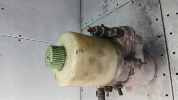 Pompe de direction assistée Audi OE 6R0423156C image 6