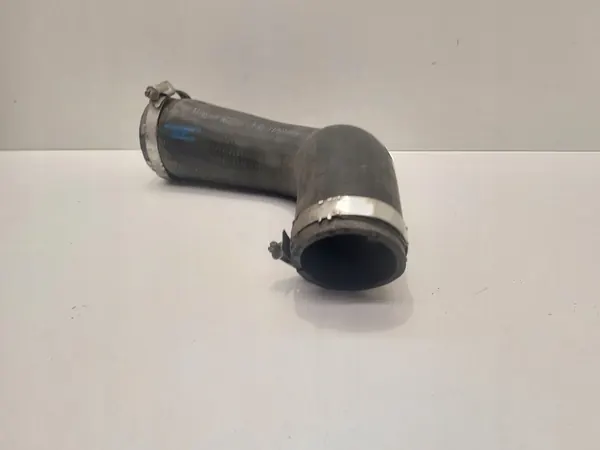 Volkswagen Transporter - Caravelle T5 2012 Intercooler-Schlauch image 3