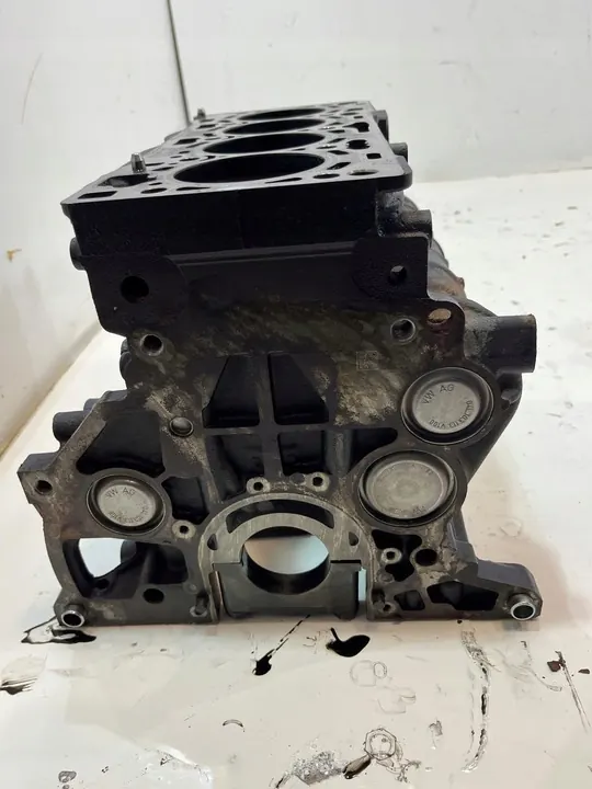 Motorblock Audi A4 8W 2.0 TDI 2017 OEM 03N023C image 3