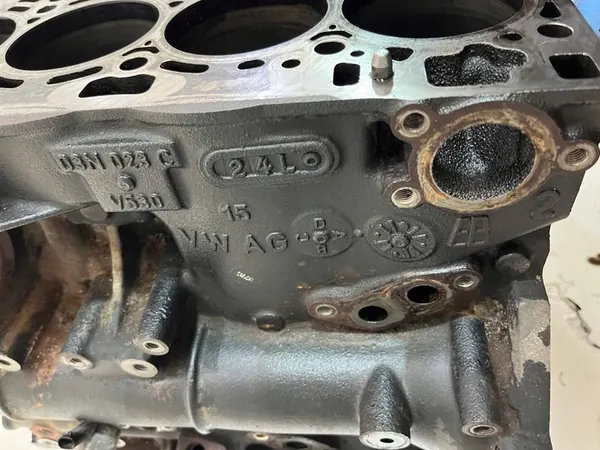 Motorblock Audi A4 8W 2.0 TDI 2017 OEM 03N023C image 7