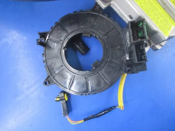 Mitsubishi Colt VI Steering Wheel Airbag MR587757 MR587756 image 10