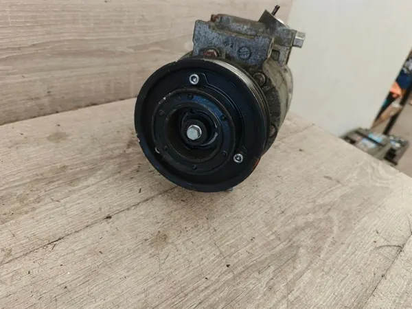 Ilmastointikompressori VW GOLF V TOURAN Audi A3 OCTAVIA OEM image 3