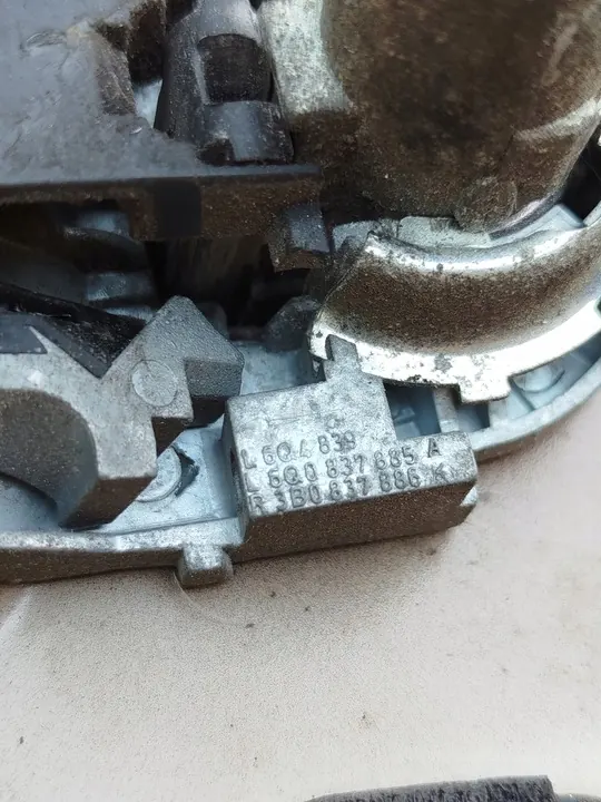 Vasen etuoven kahva Seat Altea XL Leon II Toledo III OEM image 7