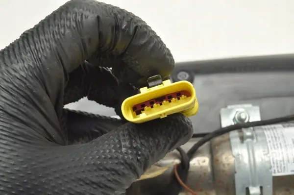 Airbag passageiro Opel OE 23145382 - Usado image 5