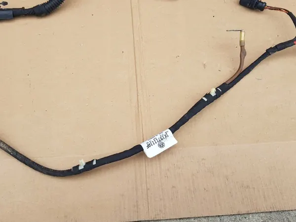 Johdotus - Ohjausvaihteen Asennus - VW Audi Seat Skoda - 1K1971111AF image 4