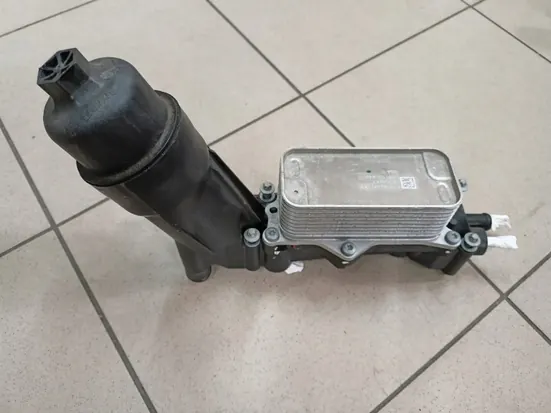 Oliefilterkoeler OEM 68365931AD voor Jeep Wrangler JL image 2