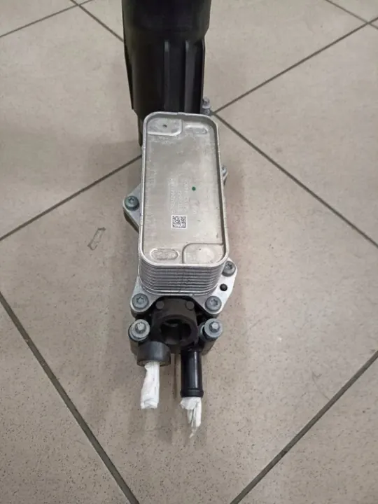 Oliefilterkoeler OEM 68365931AD voor Jeep Wrangler JL image 3