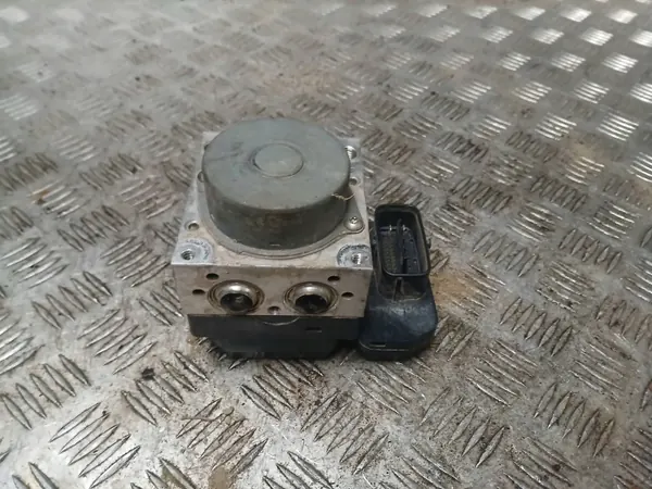Pompe ABS OEM 44540-52240 pour Toyota Verso-S image 3