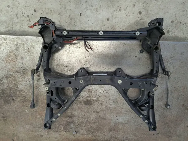 BMW Vorderer Träger OEM PWE11038 - Gebraucht image 6