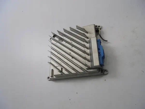 Mercedes-Benz Audio-Verstärker OEM A1779009415 image 2