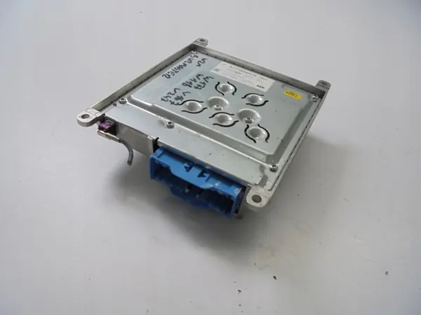 Mercedes-Benz Audio-Verstärker OEM A1779009415 image 3
