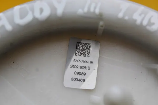 Bomba de Combustível VW Caddy III 1.4 B 2K0919051B image 8