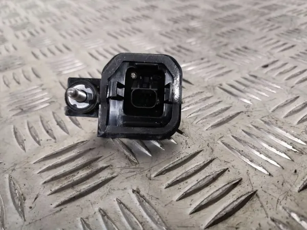 Toyota C-HR Backkamera OEM FBZ3195 Begagnad image 3