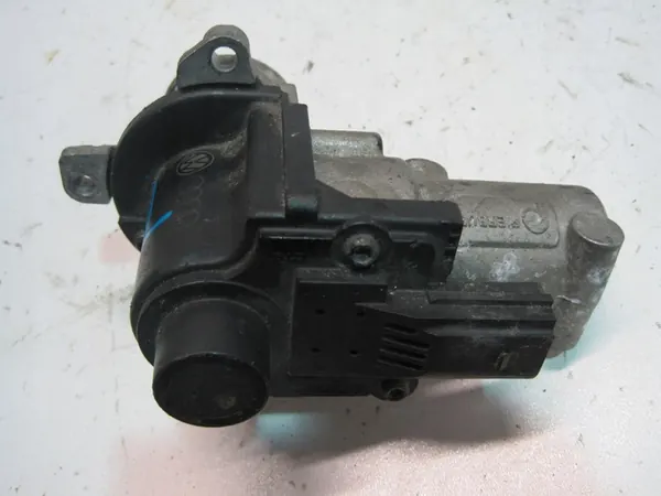 EGR-venttiili VW Audi Seat Skoda 059131502B image 2