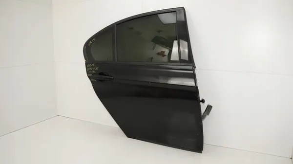 Puerta Trasera Derecha BMW F30 OEM 360188541 Usada image 3