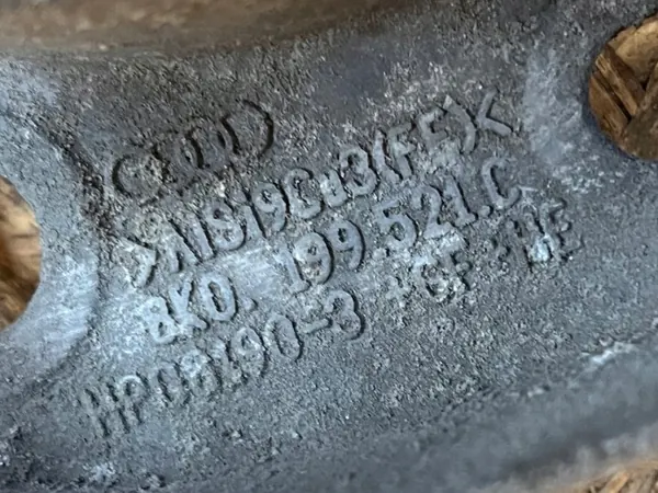 Audi A4 8K Motorstödförstärkning OEM 8K0199521C image 4
