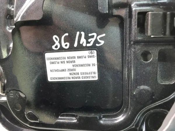 Subaru bränsletankslock OEM 95R0N - Begagnat image 3