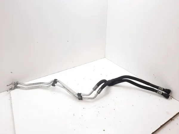 Conduit refroidisseur huile BMW M5 OEM MAM82846 - Occasion image 2