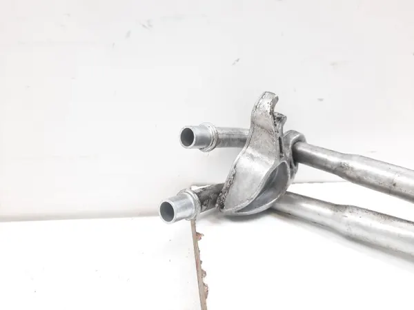 Conduit refroidisseur huile BMW M5 OEM MAM82846 - Occasion image 3