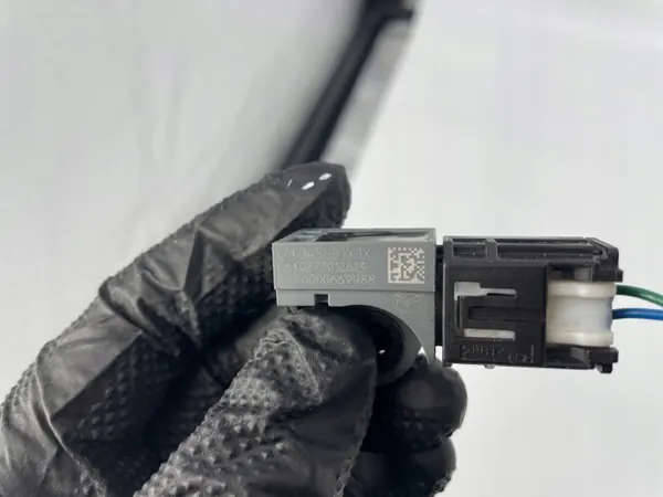 Sensor de impacto Mazda CX-5 OEM KD45-57K1X 2012- image 9