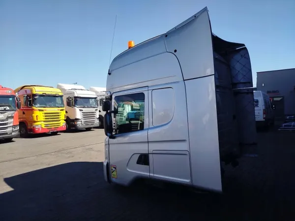 Cabina Scania XPI Topline - Pieza OEM Usada image 5