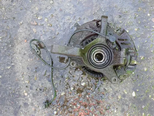 Subaru OE LUK1126 Linker Vorderer Achsschenkel image 3