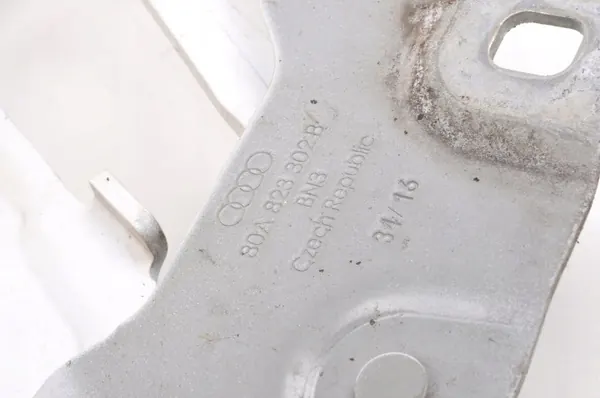 OEM 80A823302B Rechte Motorhaubenscharnier Pyrotechnikladung image 3