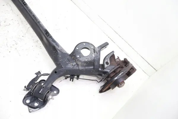 Viga suspensão traseira Fiat 500L OEM 1274737785 image 10