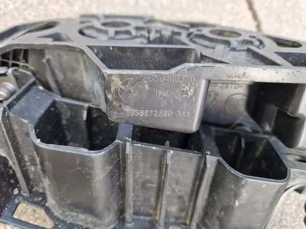 PEUGEOT 308 T7 Deslizamento de Para-choques Esquerdo 9680406580 image 4