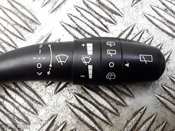 Brytare Hyundai I-30 2008 934202l011 image 2