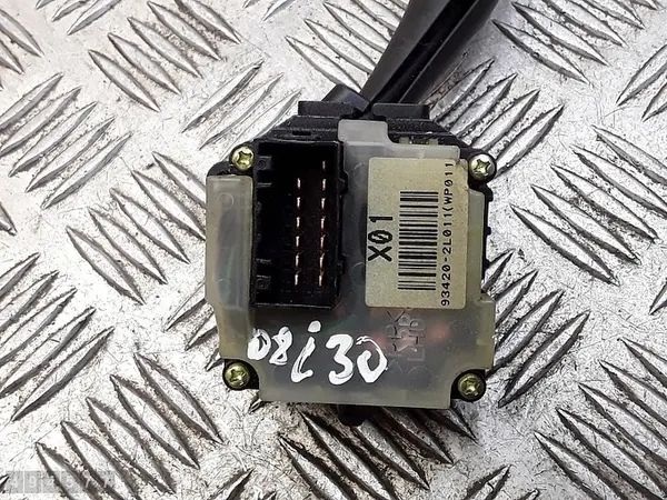 Brytare Hyundai I-30 2008 934202l011 image 4