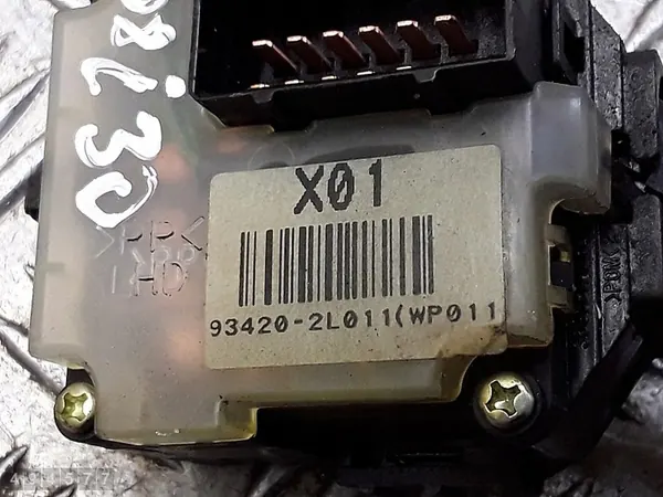 Brytare Hyundai I-30 2008 934202l011 image 5