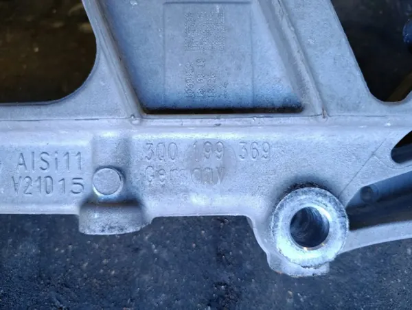 Support Moteur VW Passat B8 2.0 TDI OEM 3Q0199369 image 3