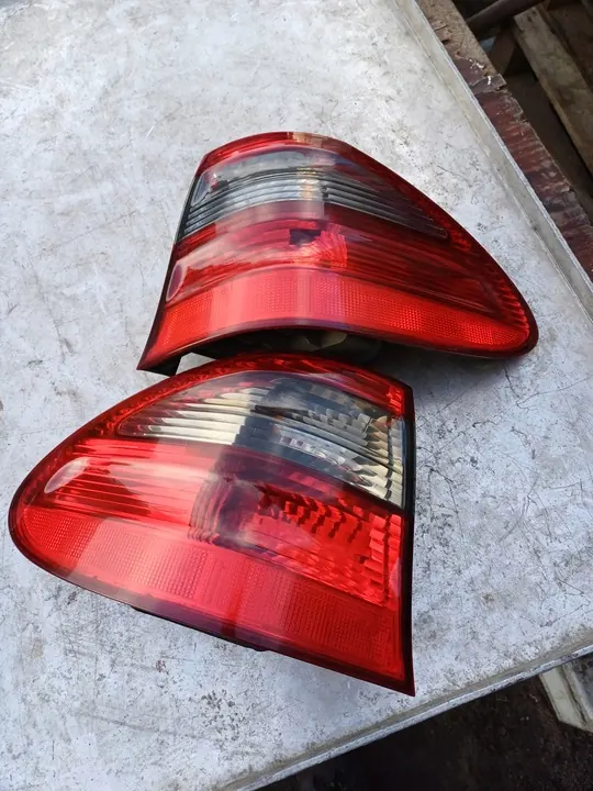 MERCEDES E-CLASS W211 LINKER OF RECHTER ACHTERLAMP image 2