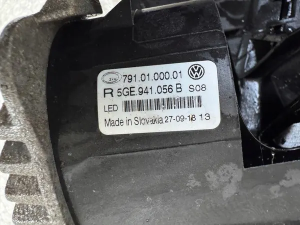 OEM 5GE941056B DRL LED droit pour VW Golf 7 GTE image 3