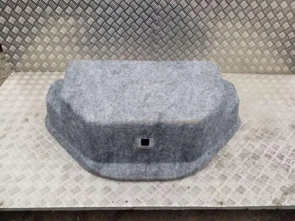 Tesla Model S 2013 Bagageutrymmesmatta OEM 103837800C image 5