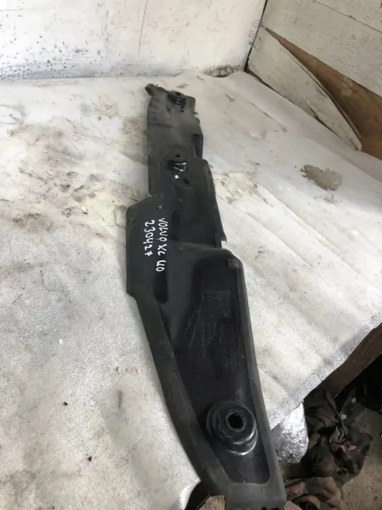 Volvo pyyhinvarren kansi OEM 31442798 - Käytetty image 2