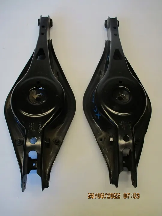 Braccio di controllo posteriore destro VOLVO XC40 image 2