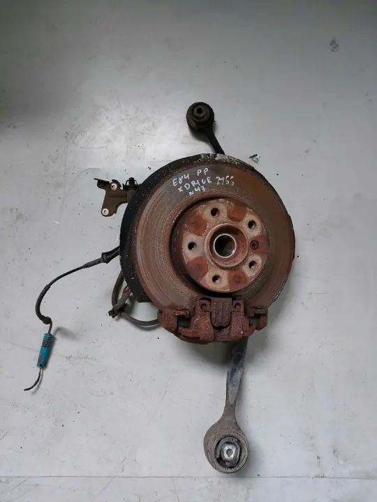 Étrier de frein droit avant BMW X1 E84 N47 X-Drive image 2