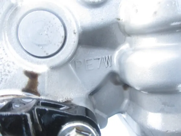 Pompe à huile OEM PE7W14100 Mazda 1.5 Skyactiv-G image 5