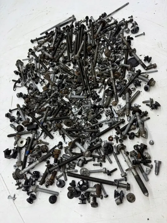 Schroefset OEM 9| AUDI A6 C7 - 15kg Gebruikt image 3