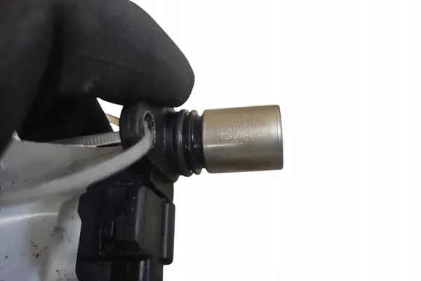 Sensor de posición del árbol de levas TOYOTA AVENSIS 2.0L image 4