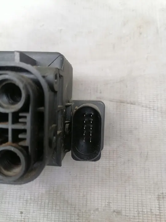 Distribuidor pneumático Porsche Cayenne II HHKK image 4