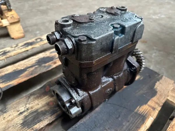 Compressor de ar OEM 41211340 para Iveco Stralis Hi-Way image 5
