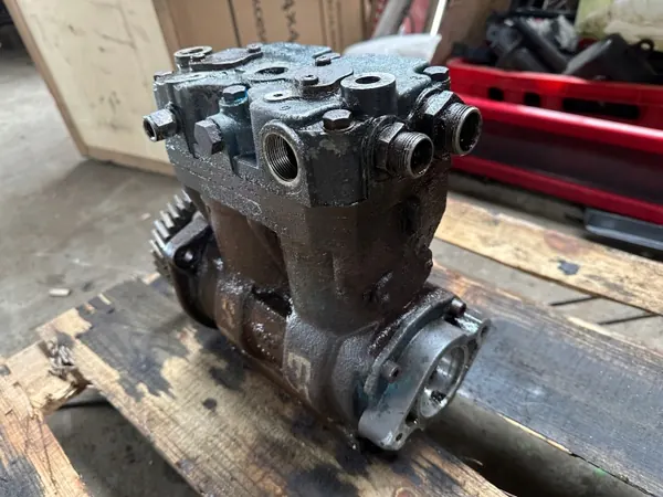 Compressor de ar OEM 41211340 para Iveco Stralis Hi-Way image 6