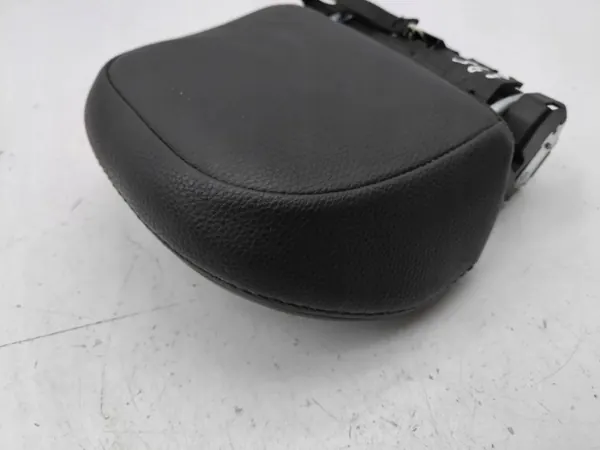 Volvo XC90 2005 Reposacabezas trasero derecho OEM AMD118244 image 4