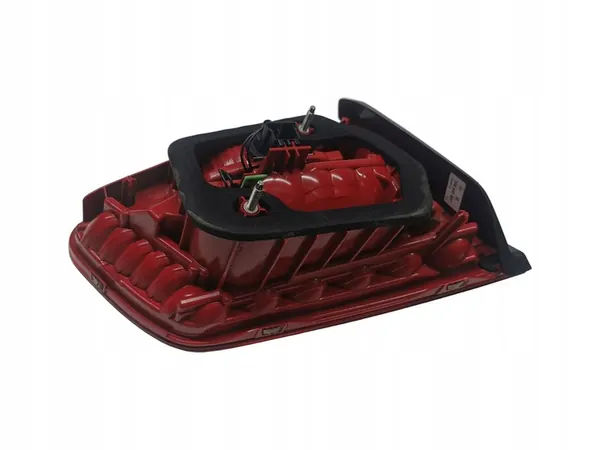 LUZ TRASERA IZQUIERDA VW TOUAREG II image 6